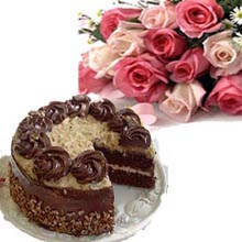1/2 kg chocolate cake and 12 pink roses bouquet