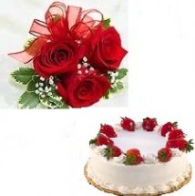 1 kg Strawberry Cake and 3 roses free