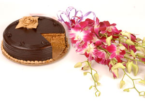 Orchids Bouquet and 1/2 kg chocolate cake