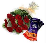 20 roses bouquet with 3 silk chocolates